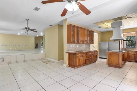 Casa en venta en Palmetto Bay, Florida, 6 dormitorios, 540.32 m2 № 1881584 - foto 19