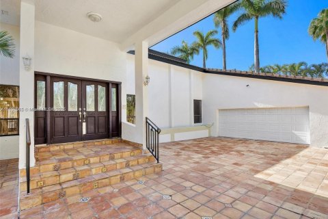 Casa en venta en Palmetto Bay, Florida, 6 dormitorios, 540.32 m2 № 1881584 - foto 3