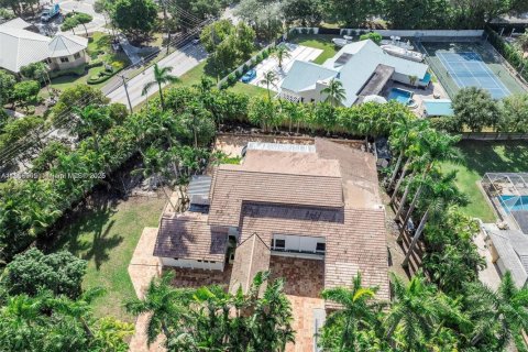 Casa en venta en Palmetto Bay, Florida, 6 dormitorios, 540.32 m2 № 1881584 - foto 9