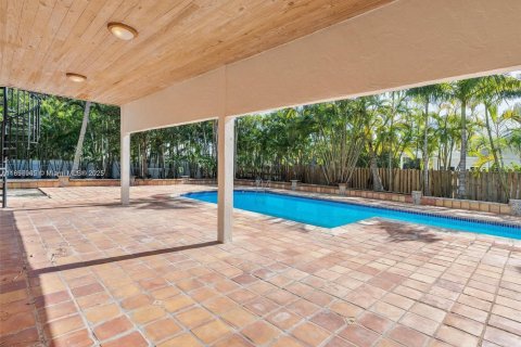 Casa en venta en Palmetto Bay, Florida, 6 dormitorios, 540.32 m2 № 1881584 - foto 6