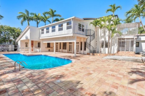 Casa en venta en Palmetto Bay, Florida, 6 dormitorios, 540.32 m2 № 1881584 - foto 5