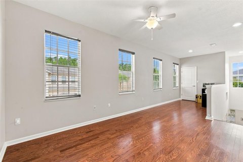 Adosado en venta en Tampa, Florida, 3 dormitorios, 217.3 m2 № 2358476 - foto 27
