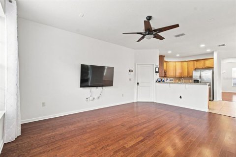Adosado en venta en Tampa, Florida, 3 dormitorios, 217.3 m2 № 2358476 - foto 25