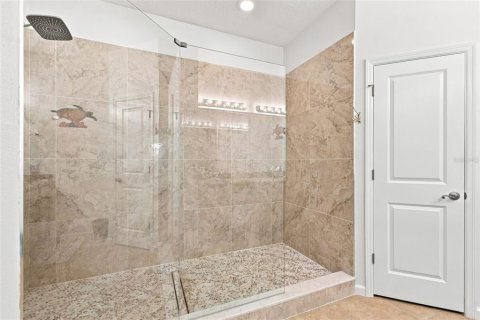 Adosado en venta en Tampa, Florida, 3 dormitorios, 217.3 m2 № 2358476 - foto 9