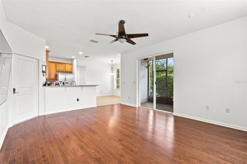 Adosado en venta en Tampa, Florida, 3 dormitorios, 217.3 m2 № 2358476 - foto 26