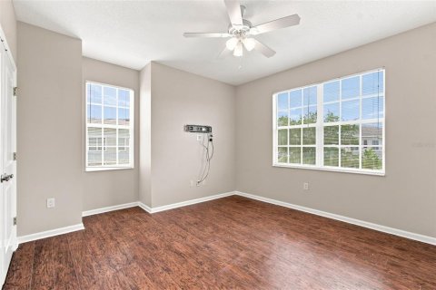 Adosado en venta en Tampa, Florida, 3 dormitorios, 217.3 m2 № 2358476 - foto 28