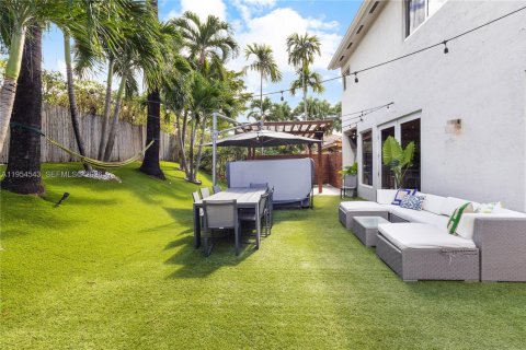 Купить виллу или дом в Дорал, Флорида 5 спален, 238.67м2, № 2009193 - фото 29