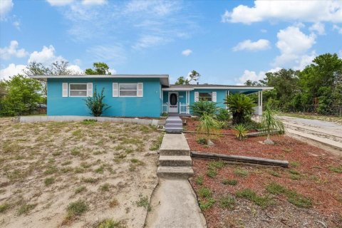 House in Spring Hill, Florida 2 bedrooms, 127.83 sq.m. № 2217107 - photo 8
