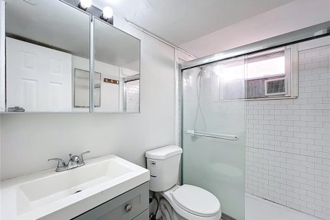Apartamento en alquiler en Treasure Island, Florida, 2 dormitorios, 74.32 m2 № 1910960 - foto 24