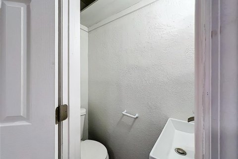 Apartamento en alquiler en Treasure Island, Florida, 2 dormitorios, 74.32 m2 № 1910960 - foto 18