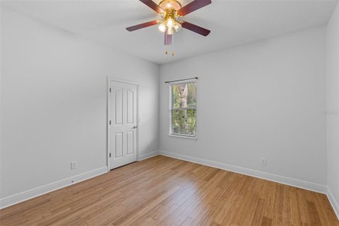 Casa en venta en Orlando, Florida, 4 dormitorios, 231.05 m2 № 1843584 - foto 18