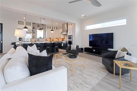 Casa en venta en Saint Petersburg, Florida, 3 dormitorios, 320.98 m2 № 2386159 - foto 21