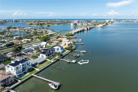 Casa en venta en Saint Petersburg, Florida, 3 dormitorios, 320.98 m2 № 2386159 - foto 8