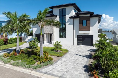 Casa en venta en Saint Petersburg, Florida, 3 dormitorios, 320.98 m2 № 2386159 - foto 2