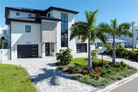 Casa en venta en Saint Petersburg, Florida, 3 dormitorios, 320.98 m2 № 2386159 - foto 3