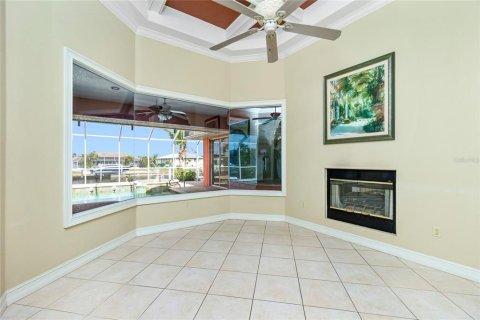 House in Port Charlotte, Florida 4 bedrooms, 258.45 sq.m. № 1581272 - photo 21