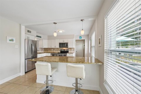 Casa en venta en Sarasota, Florida, 3 dormitorios, 106.93 m2 № 2201397 - foto 5