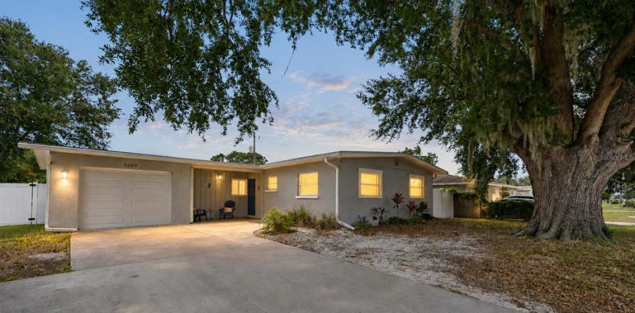Casa en Sarasota, Florida 3 dormitorios, 106.93 m2 № 2201397