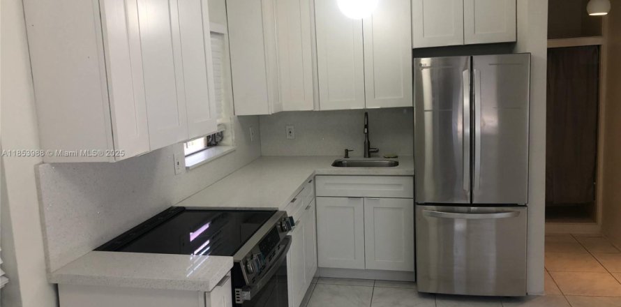 Appartement à Hollywood, Floride 1 chambre № 1881796