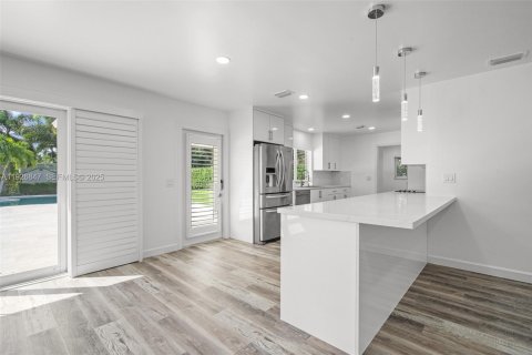 Villa ou maison à louer à Davie, Floride: 3 chambres, 164.62 m2 № 1985785 - photo 18