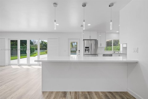 Villa ou maison à louer à Davie, Floride: 3 chambres, 164.62 m2 № 1985785 - photo 17