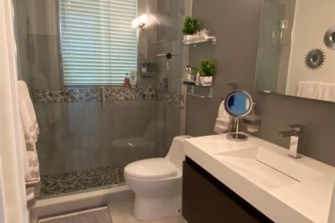 House in Boca Raton, Florida 3 bedrooms, 204.29 sq.m. № 2158172 - photo 15