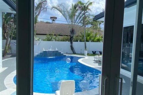 House in Boca Raton, Florida 3 bedrooms, 204.29 sq.m. № 2158172 - photo 20