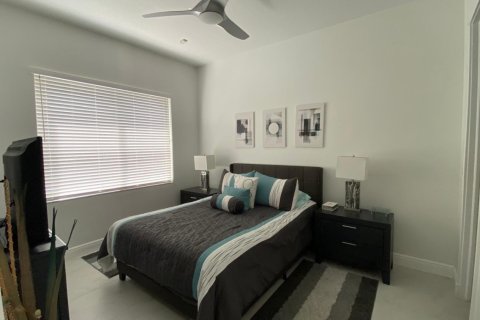 House in Boca Raton, Florida 3 bedrooms, 204.29 sq.m. № 2158172 - photo 14