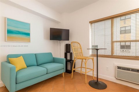 Condo in Miami Beach, Florida  № 2052760 - photo 5