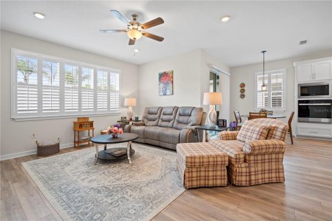 Casa en venta en DeLand, Florida, 4 dormitorios, 171.31 m2 № 1828530 - foto 4