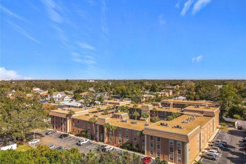 Condo in Largo, Florida, 1 bedroom  № 2232626 - photo 17