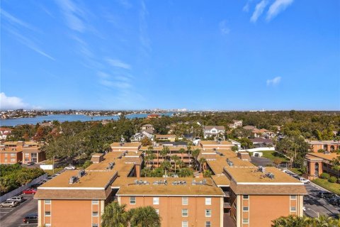 Condo in Largo, Florida, 1 bedroom  № 2232626 - photo 18