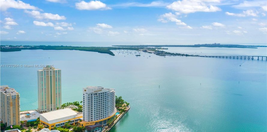 Condominio en Miami, Florida, 2 dormitorios № 1601430