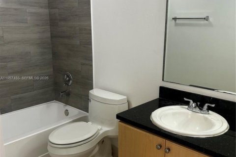 Condo in Hialeah, Florida, 1 bedroom  № 2011460 - photo 12