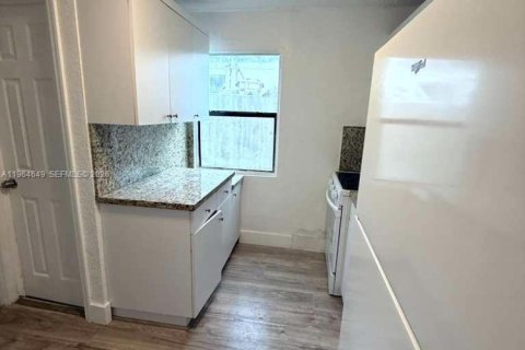 Apartment in Miami, Florida 2 bedrooms, 66.15 sq.m. № 2028187 - photo 9