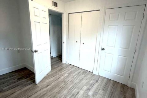 Apartment in Miami, Florida 2 bedrooms, 66.15 sq.m. № 2028187 - photo 19