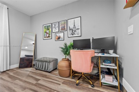 Купить таунхаус в Тамарак, Флорида 3 спальни, 133.78м2, № 1895897 - фото 18