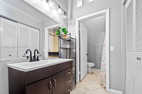 Купить таунхаус в Тамарак, Флорида 3 спальни, 133.78м2, № 1895897 - фото 24