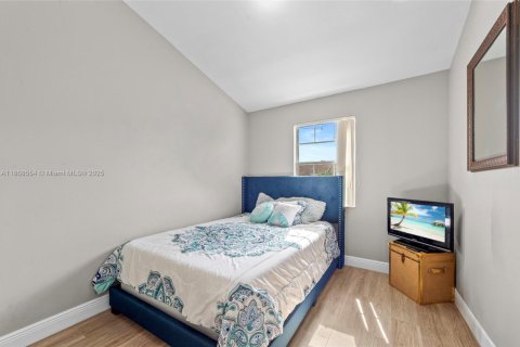 Купить таунхаус в Тамарак, Флорида 3 спальни, 133.78м2, № 1895897 - фото 26