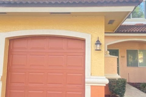Casa en alquiler en Jacksonville, Florida, 3 dormitorios, 179.86 m2 № 887294 - foto 1