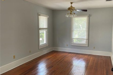 Propiedad comercial en alquiler en Orlando, Florida, 177.44 m2 № 2097527 - foto 8