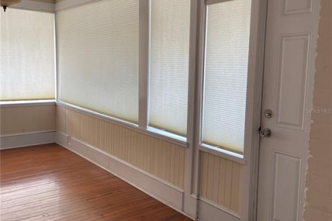 Propiedad comercial en alquiler en Orlando, Florida, 177.44 m2 № 2097527 - foto 20