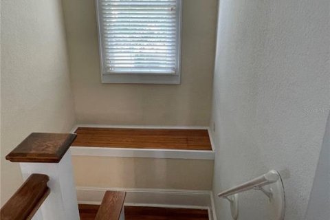 Propiedad comercial en alquiler en Orlando, Florida, 177.44 m2 № 2097527 - foto 14
