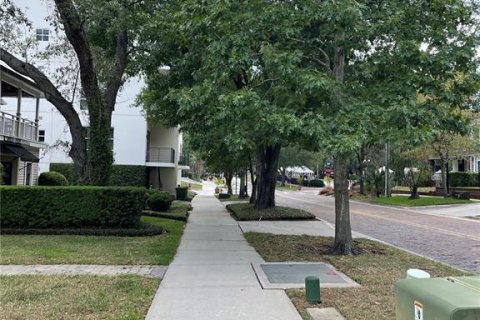 Propiedad comercial en alquiler en Orlando, Florida, 177.44 m2 № 2097527 - foto 4