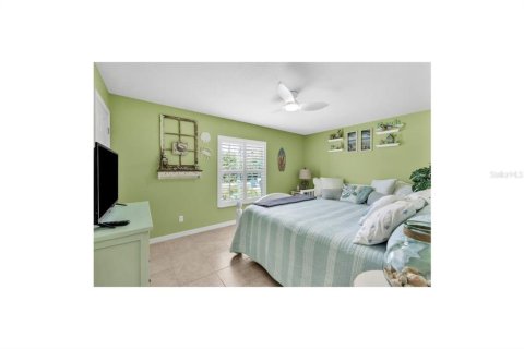 Villa ou maison à louer à Englewood, Floride: 3 chambres, 149.39 m2 № 2380567 - photo 9