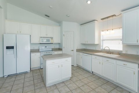 Villa ou maison à vendre à Tavares, Floride: 3 chambres, 148.18 m2 № 2296284 - photo 7