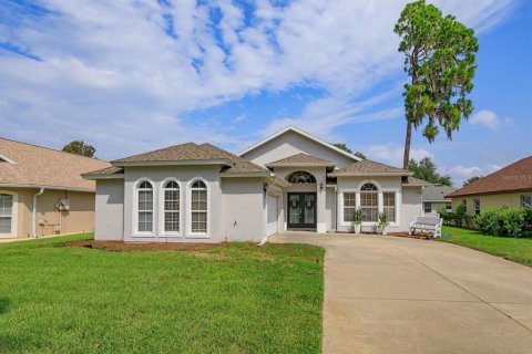Casa en Tavares, Florida 3 dormitorios, 148.18 m2 № 2296284