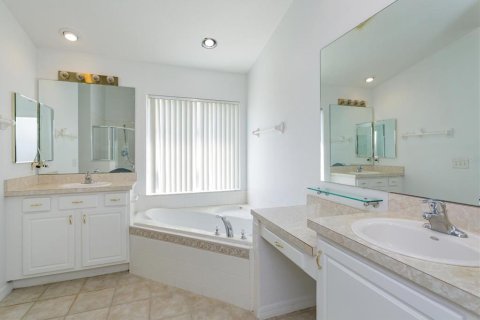 Villa ou maison à vendre à Tavares, Floride: 3 chambres, 148.18 m2 № 2296284 - photo 17