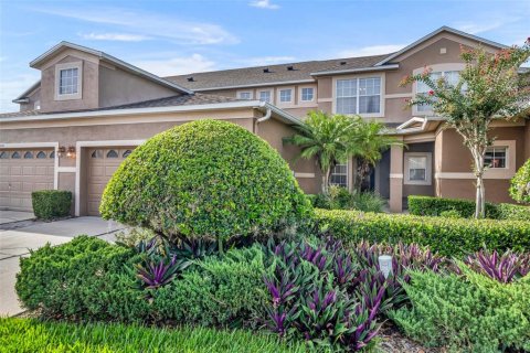 Townhouse in Winter Springs, Florida 3 bedrooms, 177.81 sq.m. № 1827652 - photo 3