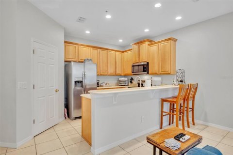 Townhouse in Winter Springs, Florida 3 bedrooms, 177.81 sq.m. № 1827652 - photo 18